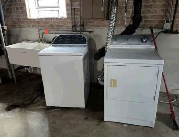 649 Escanaba Avenue, Calumet City, IL 60409