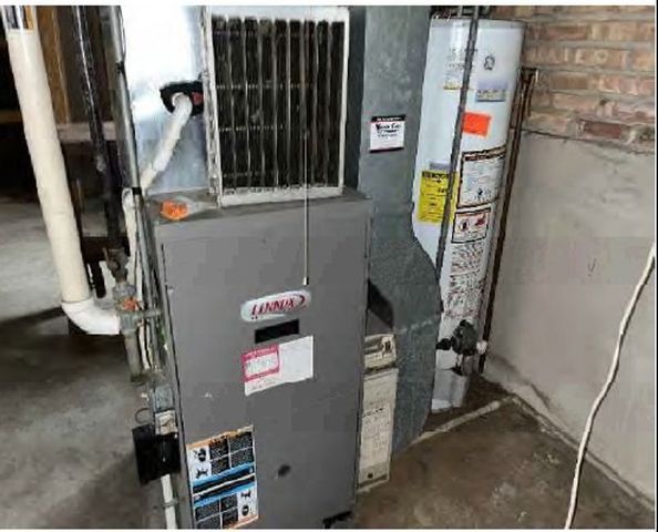 649 Escanaba Avenue, Calumet City, IL 60409