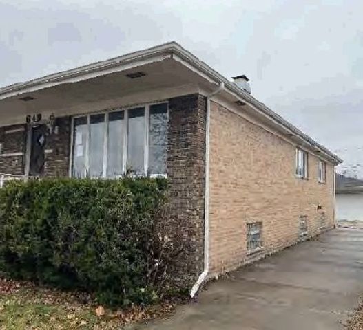649 Escanaba Avenue, Calumet City, IL 60409