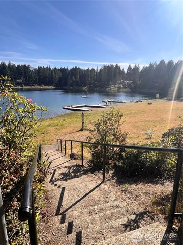 61 NE Fern Court, Tahuya, WA 98588