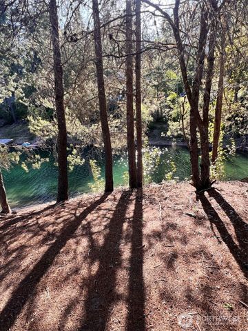 61 NE Fern Court, Tahuya, WA 98588