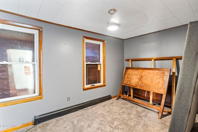 327 4th Street, Troy, NY 12180