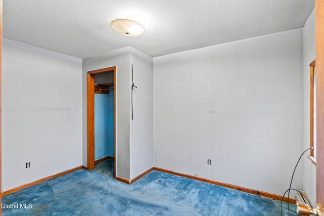 327 4th Street, Troy, NY 12180