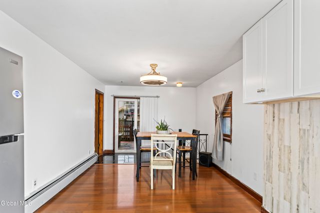 327 4th Street, Troy, NY 12180