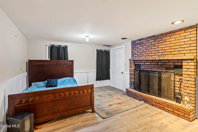 327 4th Street, Troy, NY 12180