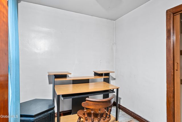 327 4th Street, Troy, NY 12180