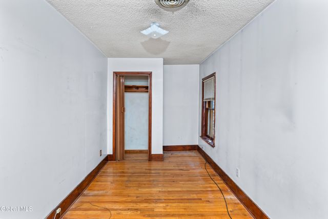 327 4th Street, Troy, NY 12180