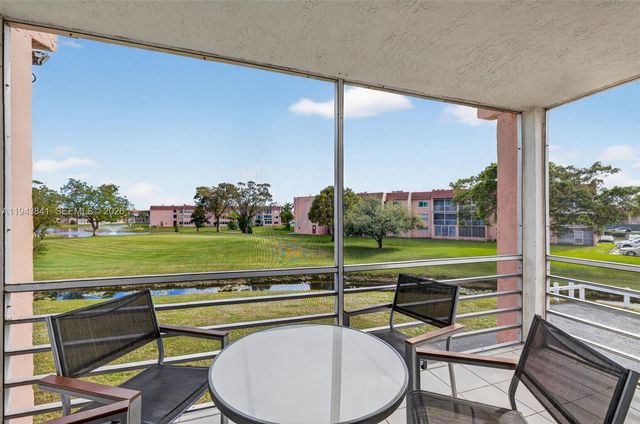 9481 Sunrise Lakes Boulevard 210, Sunrise, FL 33322