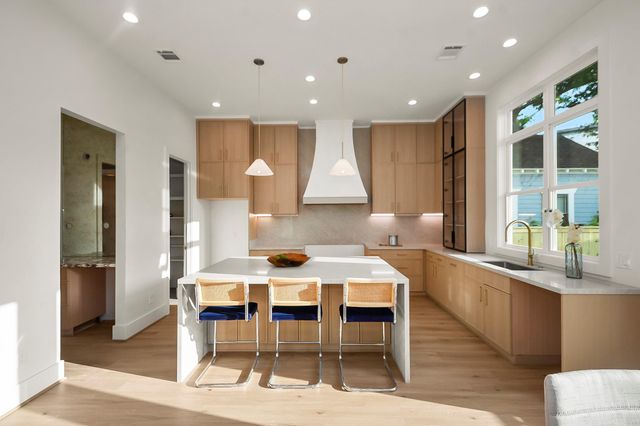 1109 Tabor Street, Houston, TX 77009