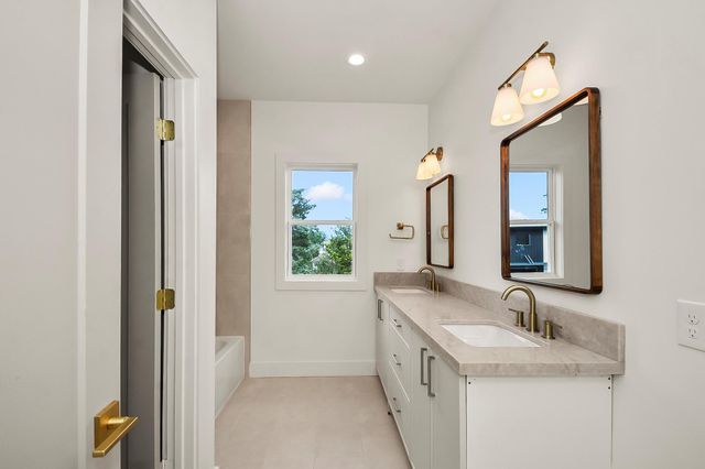 1109 Tabor Street, Houston, TX 77009
