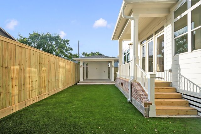 1109 Tabor Street, Houston, TX 77009
