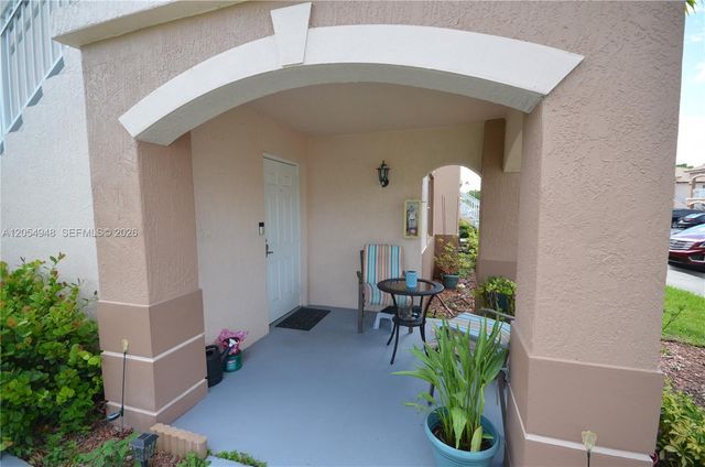1270 SE 27th St 101, Homestead, FL 33035