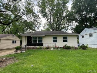 9871 Medford Drive, St Louis, MO 63136