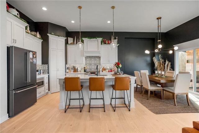 21123 W 186th Terrace, Spring Hill, KS 66083