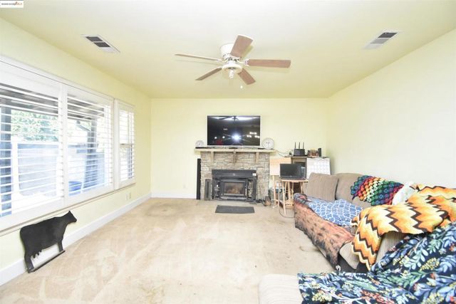 5100 Kiernan Ave, Salida, CA 95368