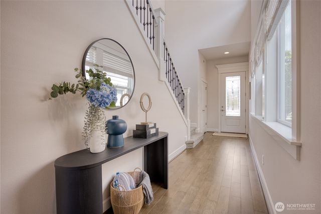 480 6th Lane NE, Issaquah, WA 98029