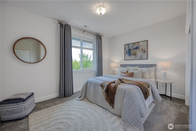 480 6th Lane NE, Issaquah, WA 98029