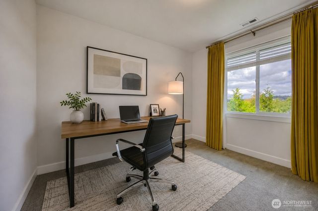 480 6th Lane NE, Issaquah, WA 98029