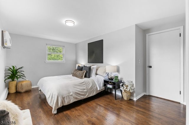 174 Terrace Ave, Jersey City, NJ 07307