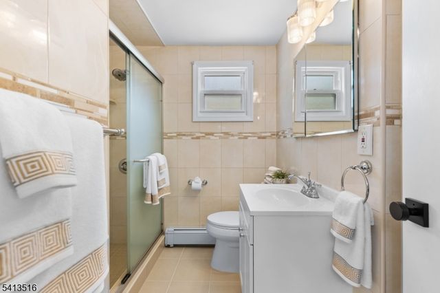 174 Terrace Ave, Jersey City, NJ 07307