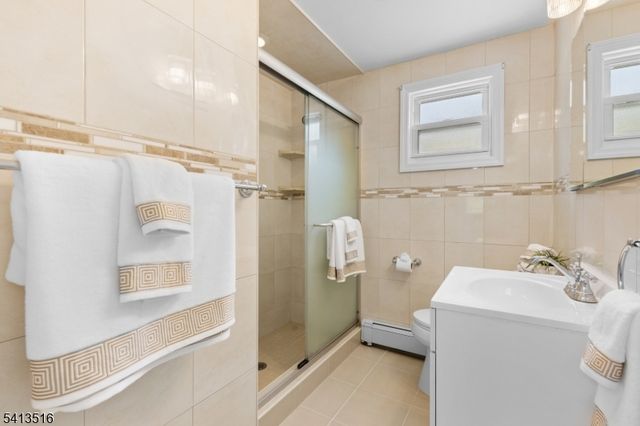 174 Terrace Ave, Jersey City, NJ 07307