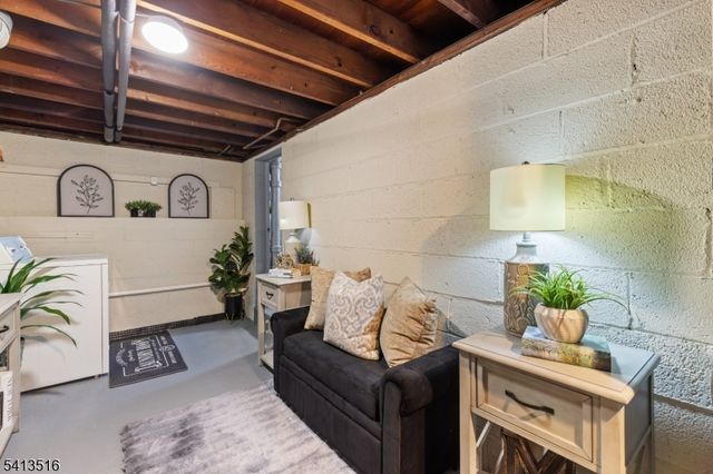 174 Terrace Ave, Jersey City, NJ 07307