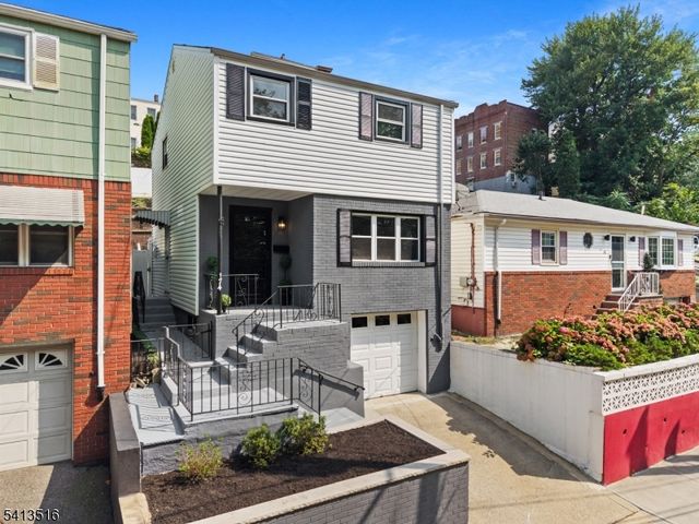 174 Terrace Ave, Jersey City, NJ 07307