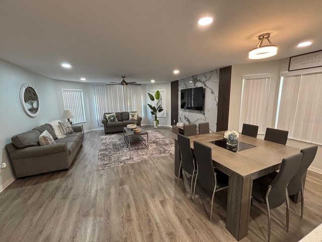 2000 ROYAL BAY BOULEVARD 129, Kissimmee, FL 34746