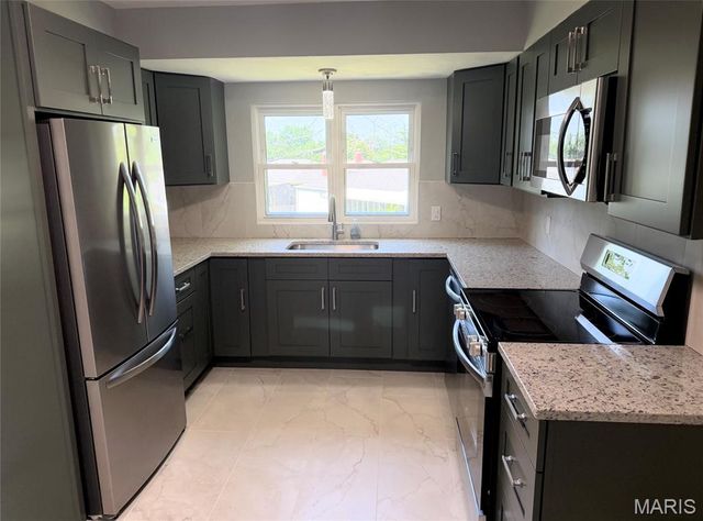 4828 Reavis Barracks Road, Unincorporated, MO 63123