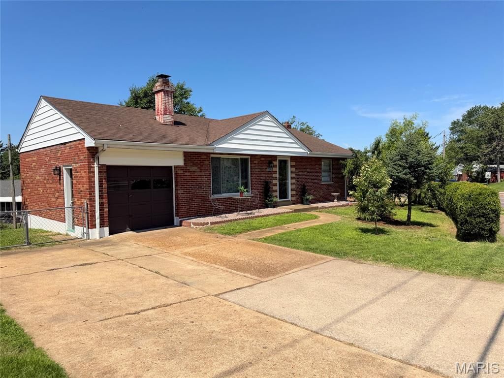 4828 Reavis Barracks Road, Unincorporated, MO 63123