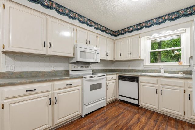 2 Herencia Circle, Hot Springs Village, AR 71909