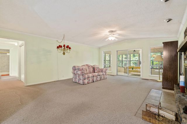 2 Herencia Circle, Hot Springs Village, AR 71909