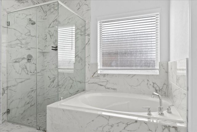 7111 Hillside Avenue, Mont Belvieu, TX 77523