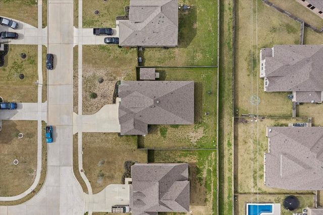 7111 Hillside Avenue, Mont Belvieu, TX 77523