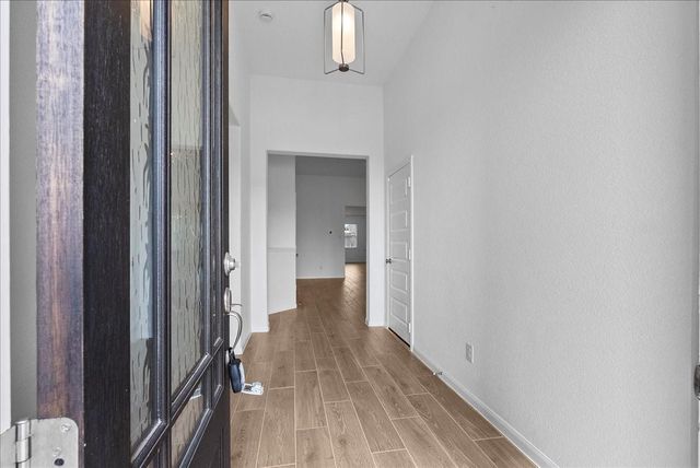 7111 Hillside Avenue, Mont Belvieu, TX 77523