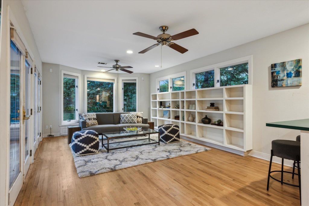 4012 Ridgelea DR, Austin, TX 78731