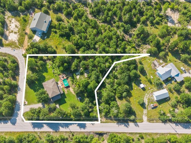 104 Wood Duck LN, Paige, TX 78659