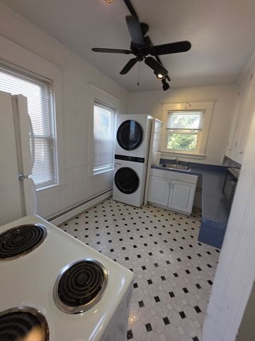 25 Fayette Pl 2, Taunton, MA 02780