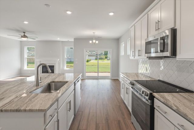 205 Palfrey Drive, Ridgeville, SC 29472