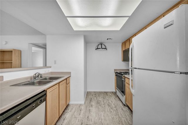 8070 West Russell Road 2060, Las Vegas, NV 89113