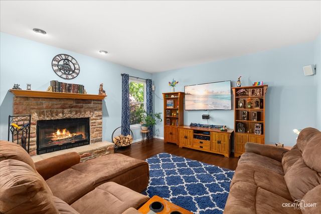1164 Dorr Drive, Sugar Grove, IL 60554