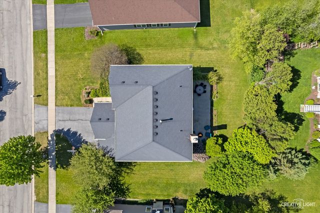 1164 Dorr Drive, Sugar Grove, IL 60554