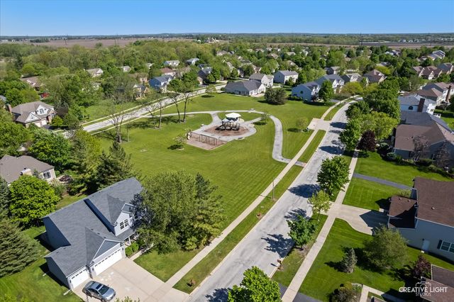 1164 Dorr Drive, Sugar Grove, IL 60554