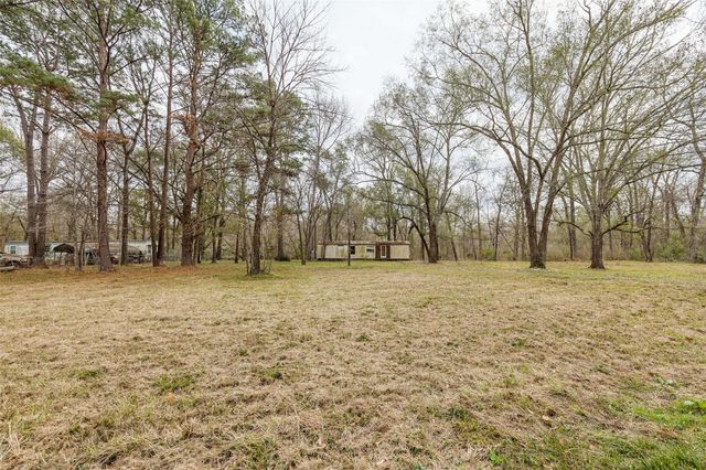 20, 22, and 24 Caney Creek Drive, Huntsville, TX 77320
