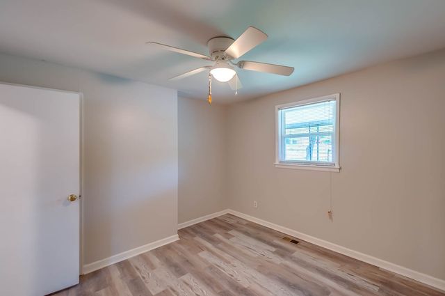 151 Dellway Dr, Nashville, TN 37207