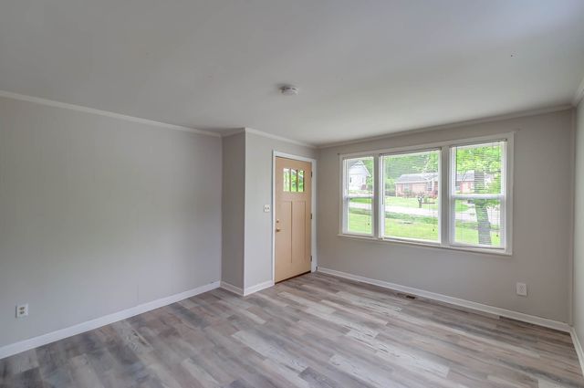 151 Dellway Dr, Nashville, TN 37207