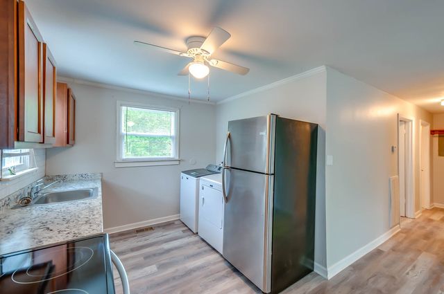 151 Dellway Dr, Nashville, TN 37207