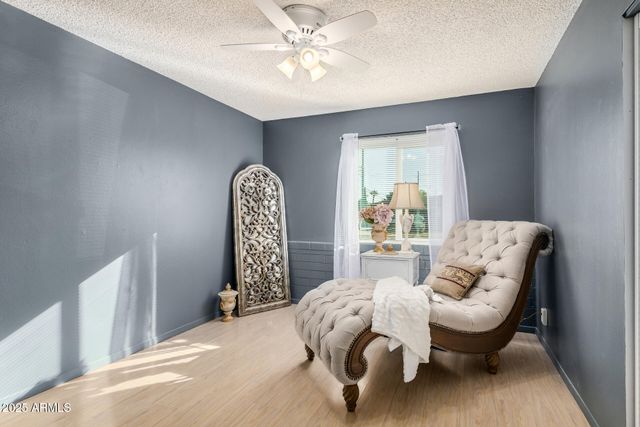 2302 W BERRIDGE Lane, Phoenix, AZ 85015