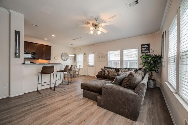 11624 Abloom Way, Houston, TX 77066
