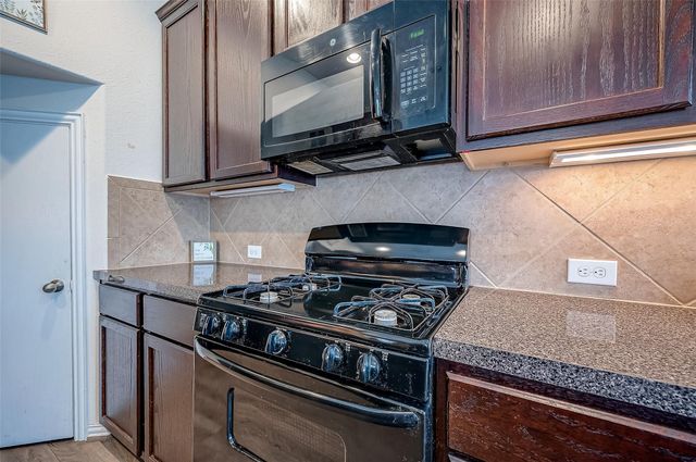 11624 Abloom Way, Houston, TX 77066